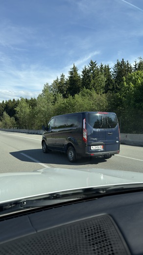 Dovoz Ford Tranzit 9 miest 05/2026 München