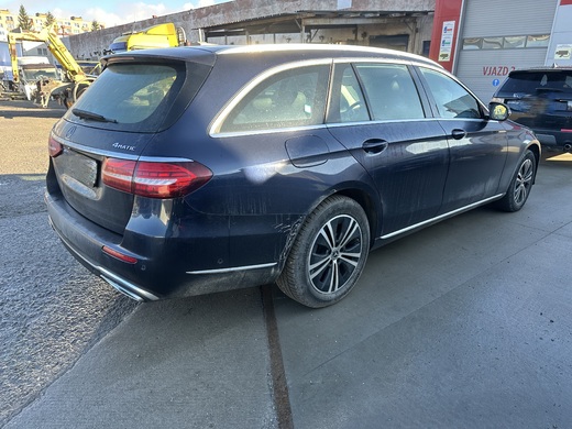 Dovoz Mercedes-Benz E300d Combi 4 Matic 12:2025 BRAUNSCHWEIG_005