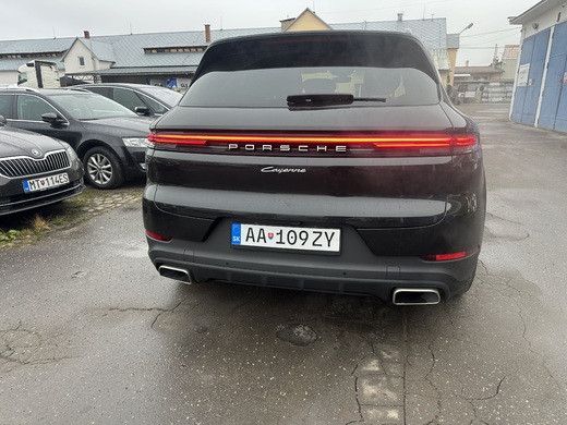 Dovoz Porsche Ceyenne E HYBRID 1/2026 Asslar