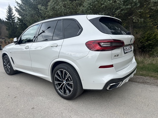 BMW X5 45E dovezené z Nemecka 04/2025