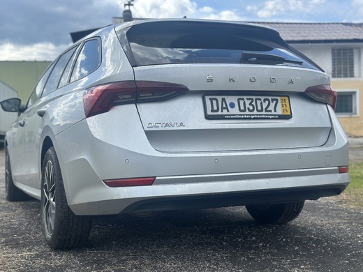 IMG_4374.Škoda Octavia combi 2,0TDi DSG dovezené z Nemecka 05:20