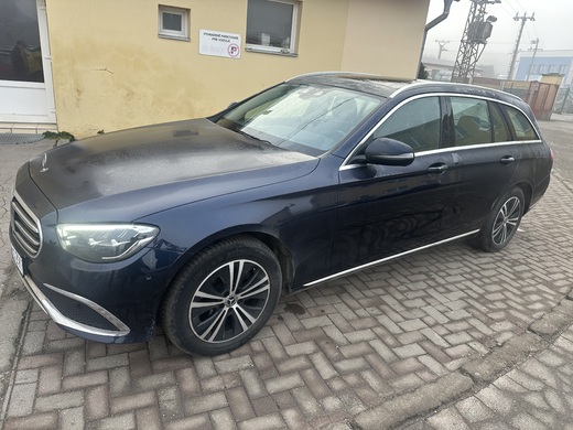 Mercedes-Benz E300d 4 MATIC dovezené z Nemecka 12/2025