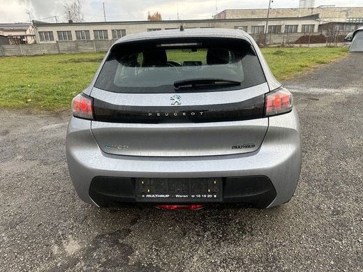 Peugeot e 208 dovezené z Nemecka 11:2025_8707.jpeg