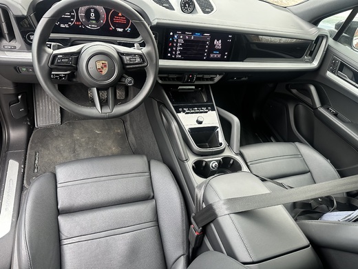 Dovoz Porsche Ceyenne E HYBRID 1/2026 Asslar