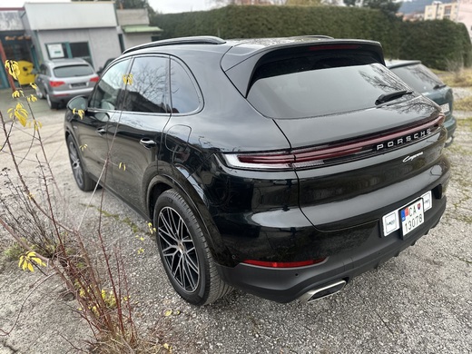 Porsche Ceyenne E HYBRID dovezené z Nemcka 1:2026_0111.jpeg