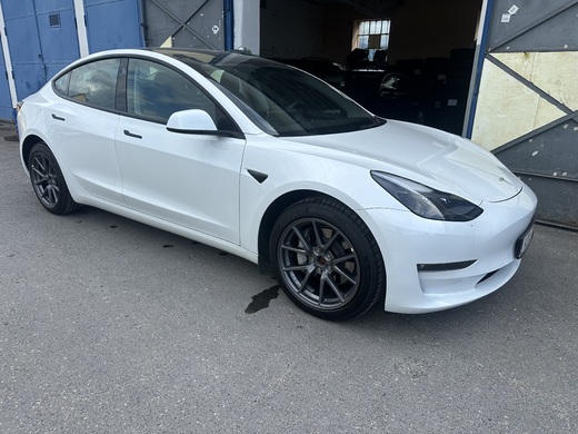 Tesla Model 3 LR AWD dovezené z Nemecka 06/2025