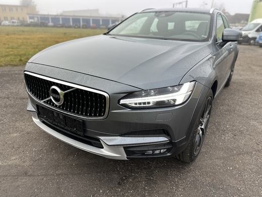 Volvo V 90 Cross Country dovezené z Nemecka 12/2025